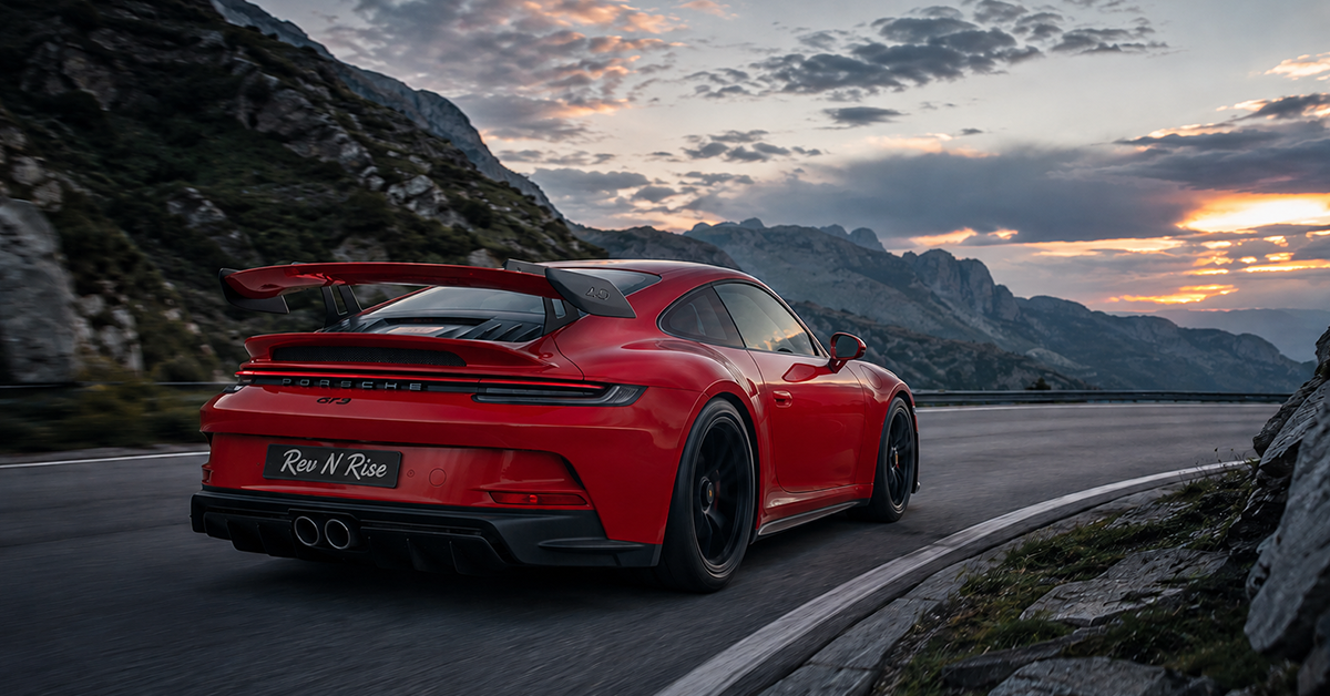 Porsche 911 stays petrol no EV until 2030