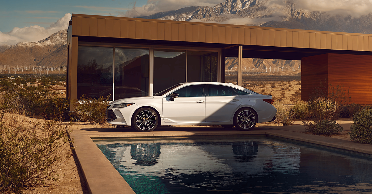 Toyota Avalon history discontinued full-size sedan