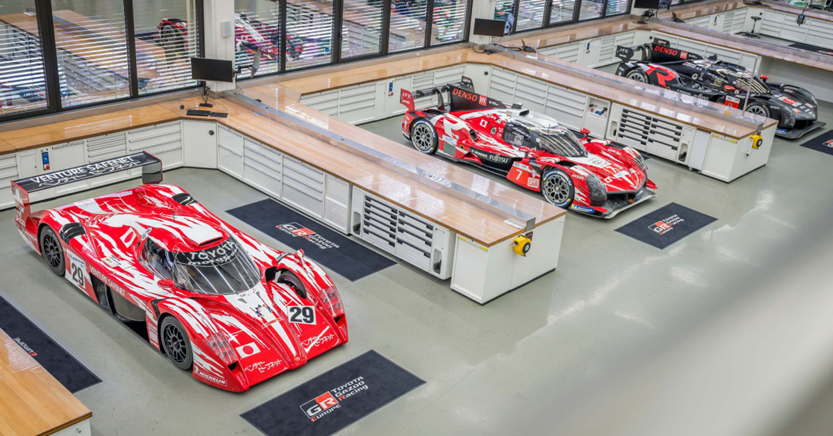 Toyota GT-One TS020 Le Mans homologation special